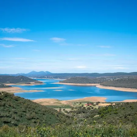 Lägenhet Rurales Helechosa, Tres Penas *